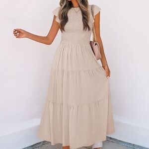 Zesica Midi Dress Tiered size S apricot